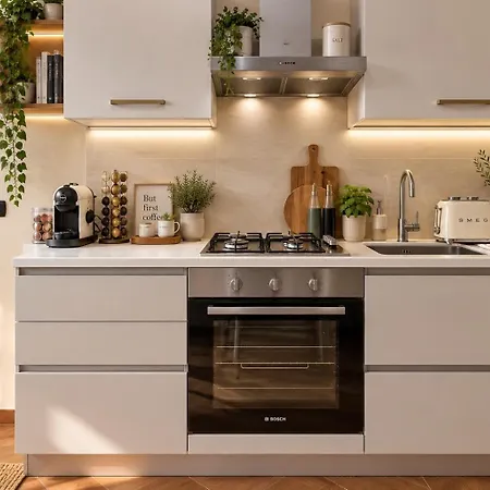 Alydea Homes And 1 Apartment *
